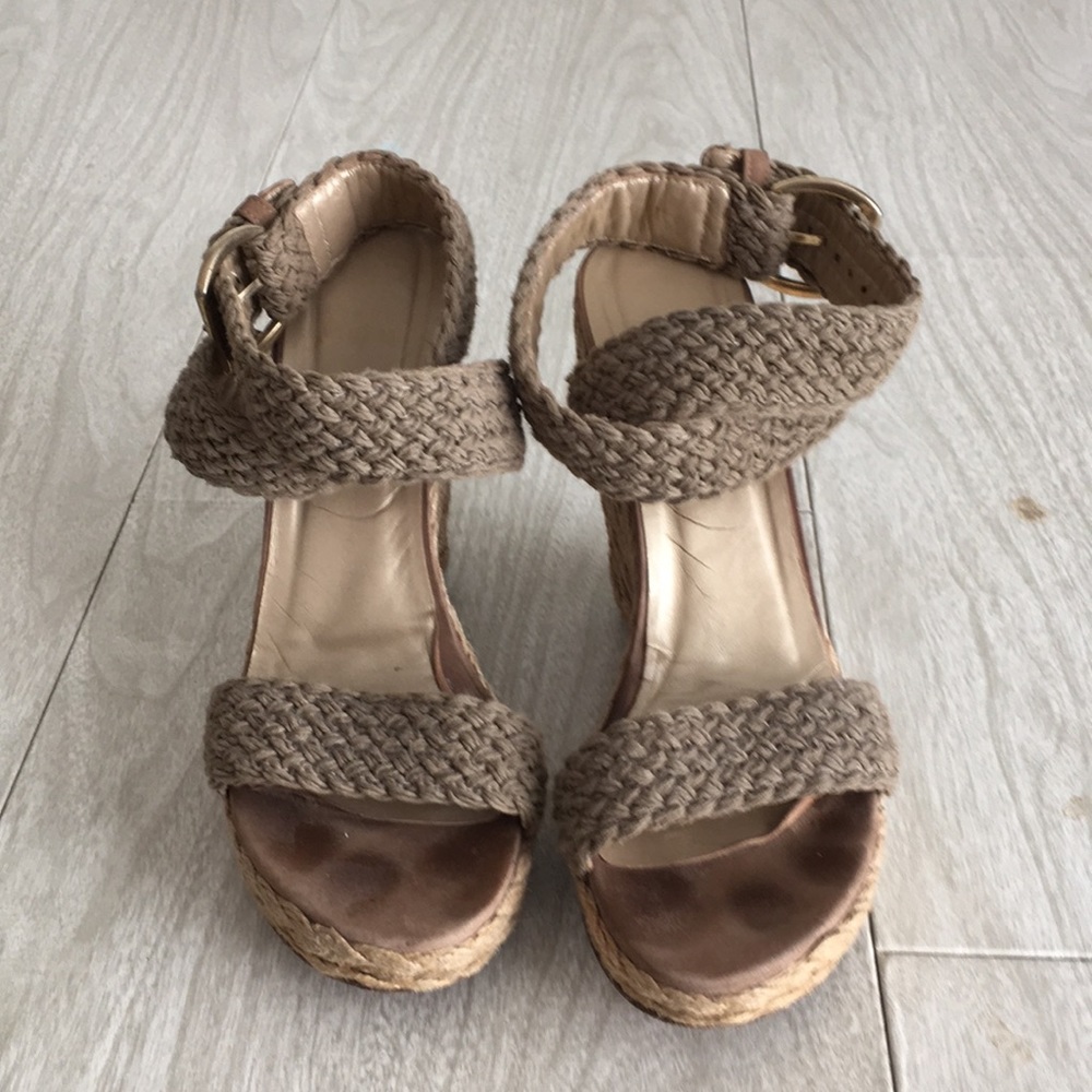 Stuart Weitzman Alex Swamp wedge sandals size 9